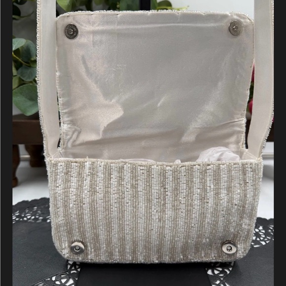 Taxi Beaded Shoulder Bag – Handmade India – NWOT - Picture 3 of 6